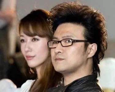 汪峰几个孩子汪峰一共几个老婆 她是汪峰的第一任妻子(3)