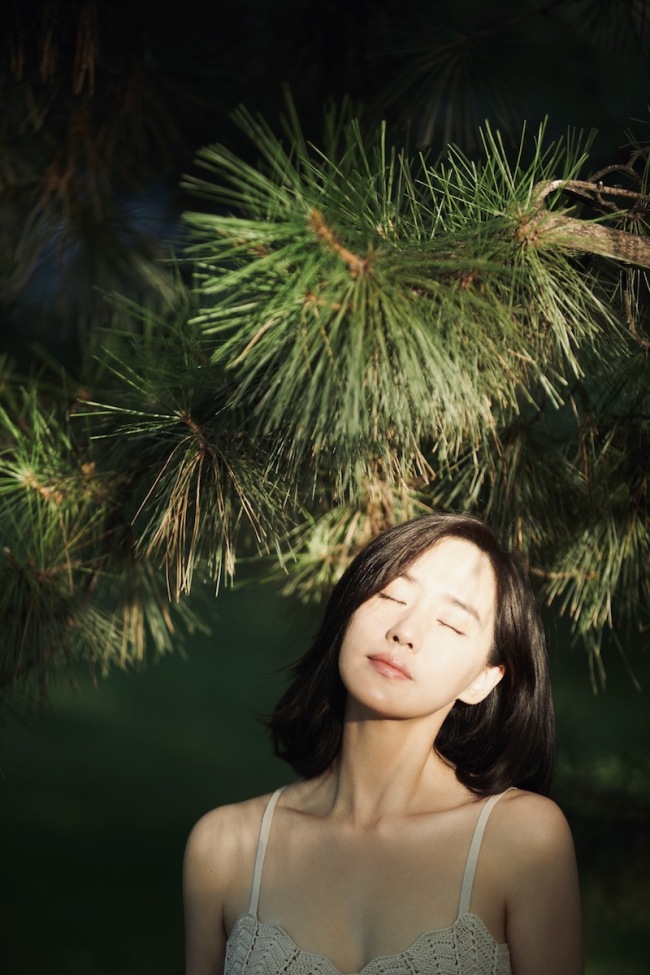 王智森系治愈写真 锁骨窝好明显