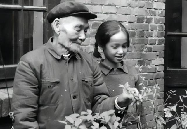 蒋雯丽现在的婚姻状况（结婚30年丈夫屡屡出轨）(8)