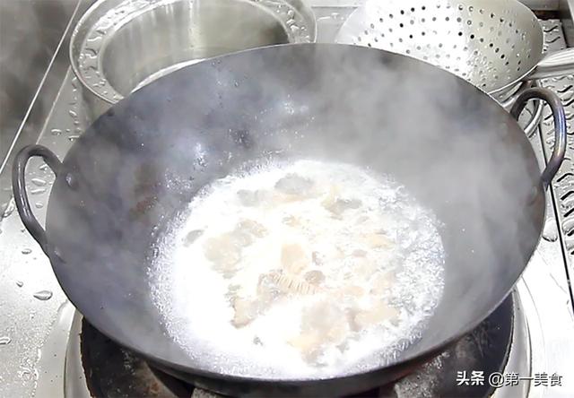 牛腩炖土豆做法最正宗的做法（牛腩炖土豆很多人都做错了）(6)