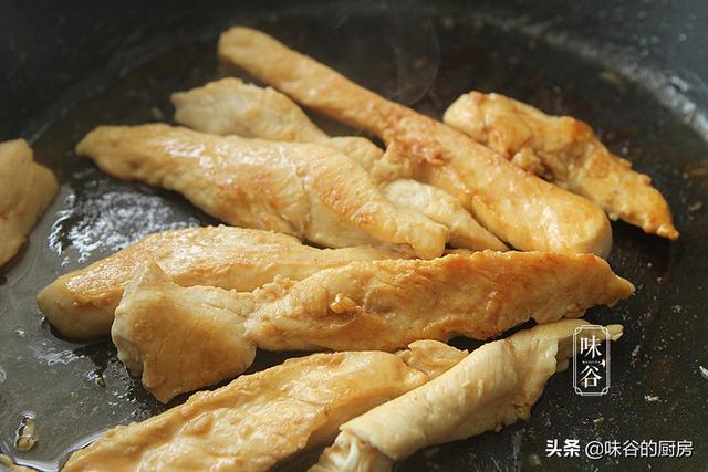 怎么在家制作超好吃饭团（自制美味的饭团）(5)