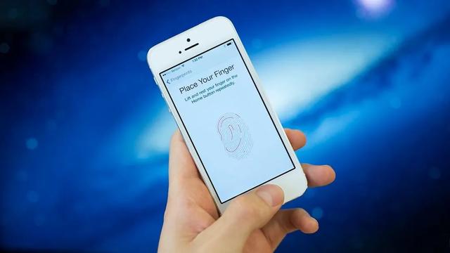 新的iphone可以指纹解锁吗（戴口罩能解锁iPhone了）(1)