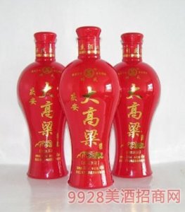 ​百年迎驾酒价格表(百年庆安酒多少钱)