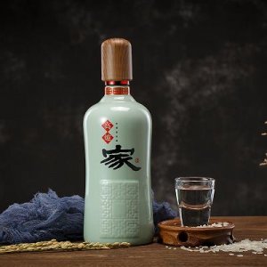 ​趵突泉白酒54度特酿价格(趵突泉特酿52度浓香酒多少钱)