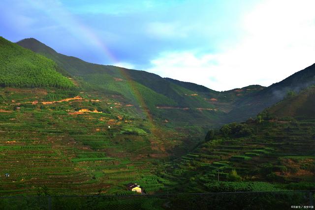 800公里，安徽最新自驾路线大别山风景道，好玩的旅游地图来了-