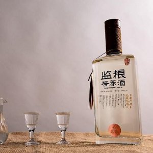 ​2013年 中低档白酒(13年茅台多少钱一瓶)