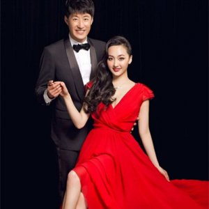 ​于震老婆辛月图片曝光 于震辛月儿子幸福三口