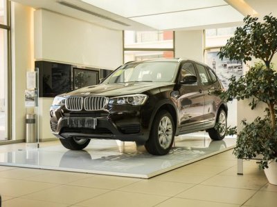 ​2011款 xDrive35i 豪华型 宝马X3(进口)细节怎么样 宝马X3(进口)购车手册