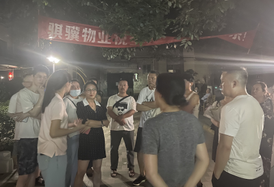 ​贵阳这条烟火气息的小吃街，让周围居民叫苦不迭：不敢开窗、也睡不好