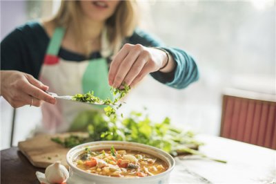 ​贫血吃什么好（7种食物帮你补回来）