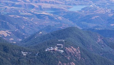 ​鸡足山经纬度 鸡足山最高峰