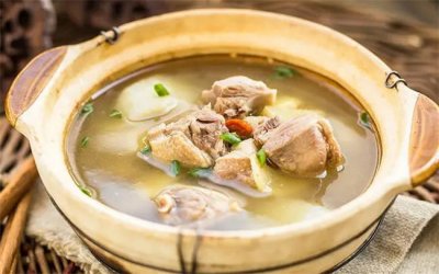 ​鸭肉忌吃什么[鸭肉与什么食物相克及宜忌]