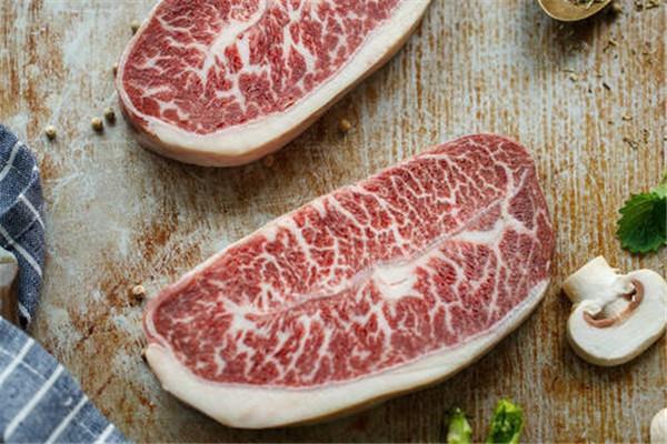 牛肉腌制要不要放盐 牛肉腌制一晚上肉质会变差吗