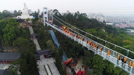 玩不够的隐贤山庄，有广东最长高空3D玻璃桥