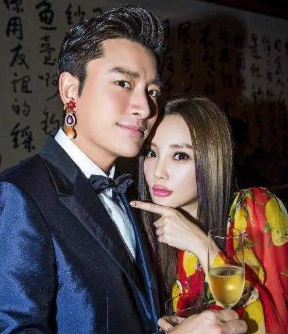 贾乃亮谈离婚原因，8年的感情难忘，最对不起的还是女儿