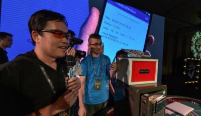 ​世界黑客大赛GeekPwn 安全极客大胆秀技