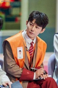 何炅的果断抉择!德云社秦霄贤被湖南台除名,观众心声终获回应