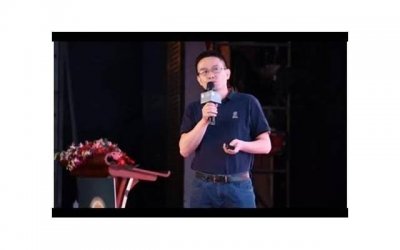 异地恋坚持到最后视频(异地恋要不要坚持下去)